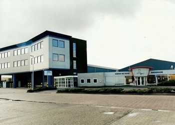 Simon de Haas. Nieuwbouw showroom en kantoren.